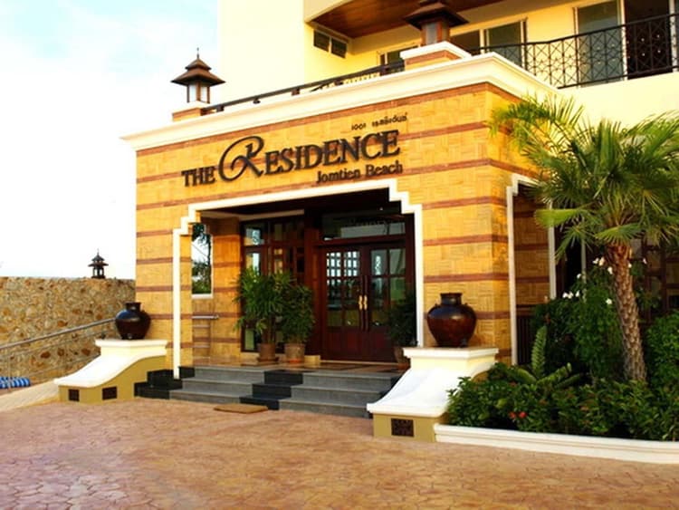 เดอะ เรสซิเดนซ์ จอมเทียน บีช main view