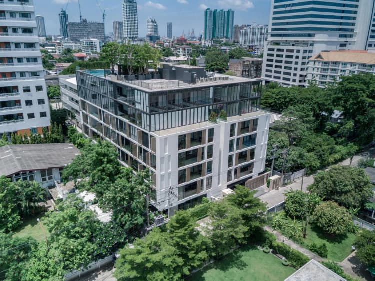 อิสระ คอลเลคชั่น สาทร main view