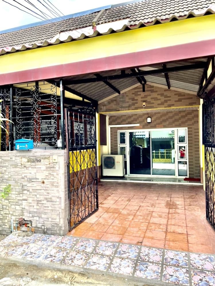 หมู่บ้านสรรพาวุธทาวส์เฮ้าส์ main view