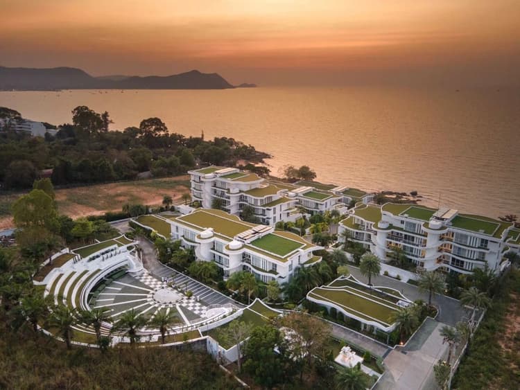 เพียว ซันเซ็ท บีช main view