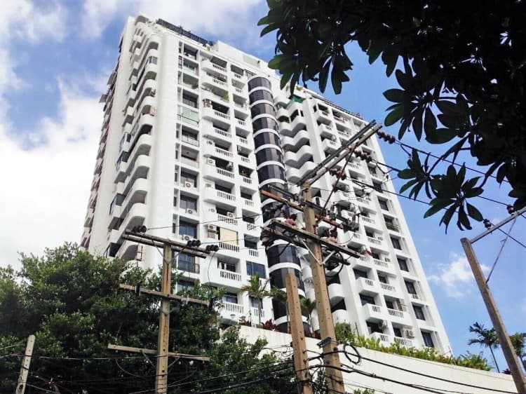 เจ. ซี. ทาวเวอร์ main view