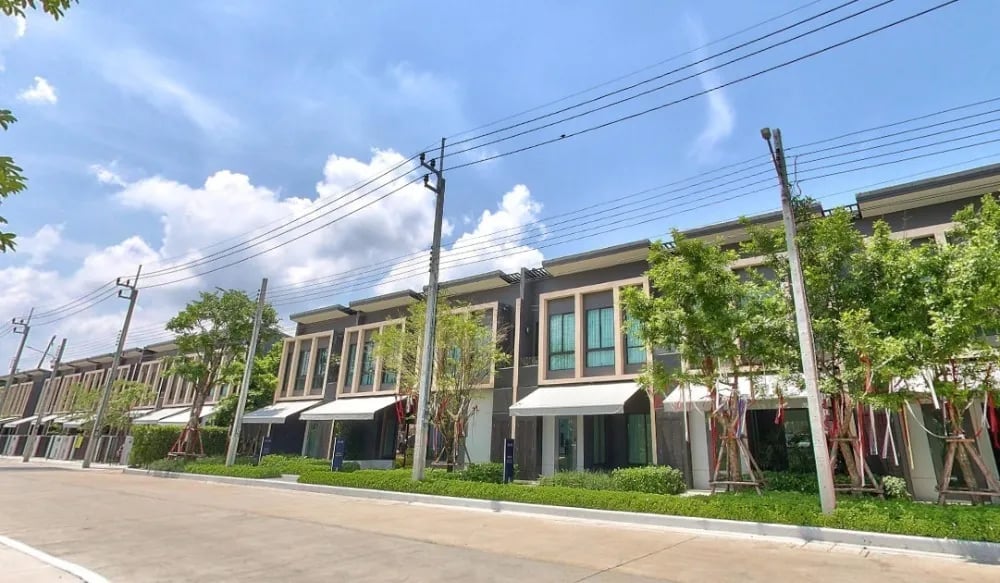 ชื่อโครงการ พลีโน่ สุขุมวิท-บางนา