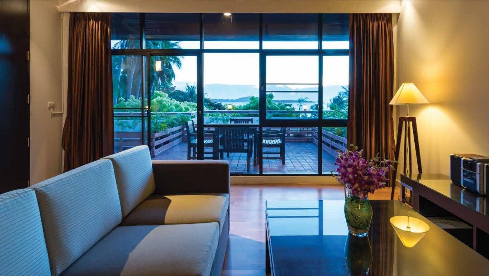 ชื่อโครงการ อาร์ซีจี สวีทส์ พัทยา