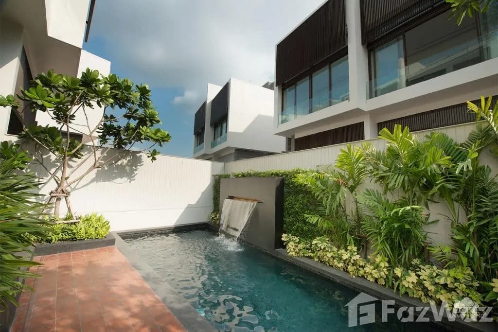 มิวส์ เย็นอากาศ บาย ไรมอน แลนด์(Mews Yen Akat)