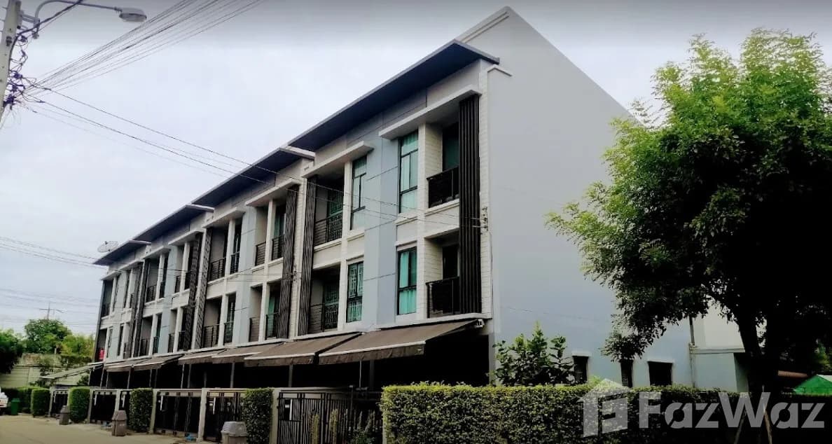 āļāđāļēāļāļāļĨāļēāļāđāļĄāļ·āļāļ āļĢāļąāļāļāļēāļāļīāđāļāļĻāļĢāđ