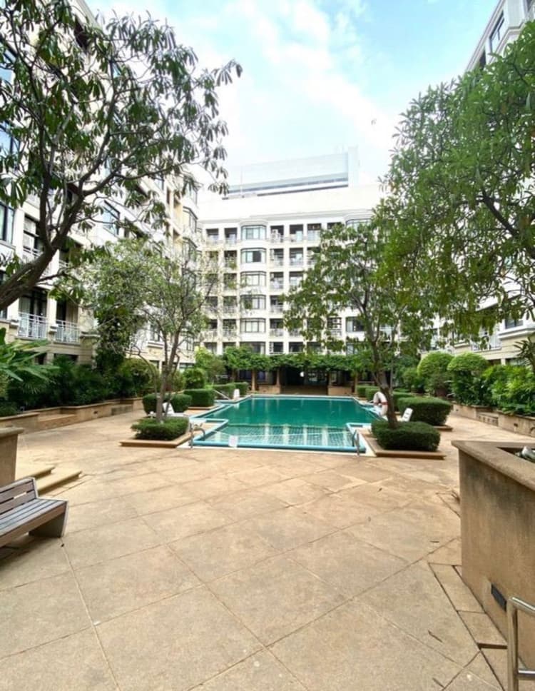 Green Point Silom main view