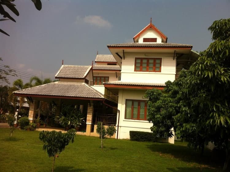 Baan Tambon Tawangtan main view