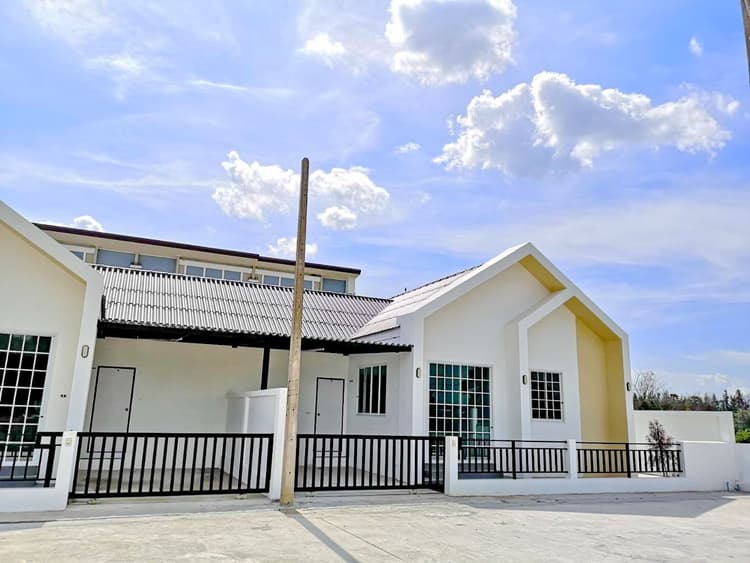 Lamlukbua Town main view