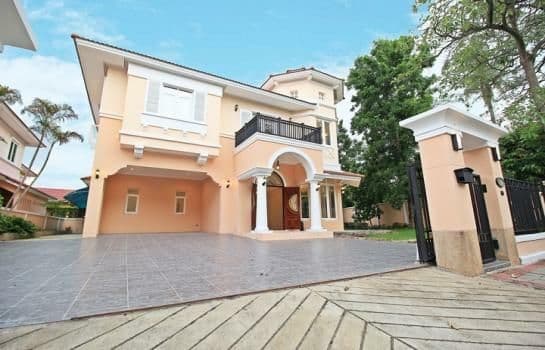 Golden Legend Sathorn-Kalpapruek main view