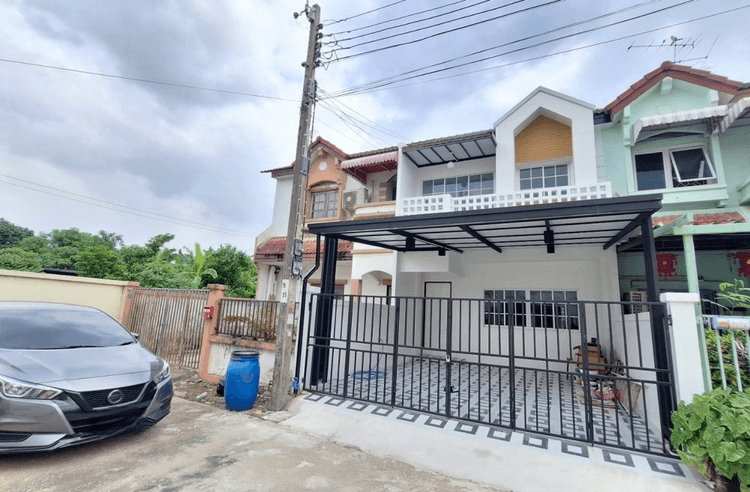 Kasemsuk Village main view