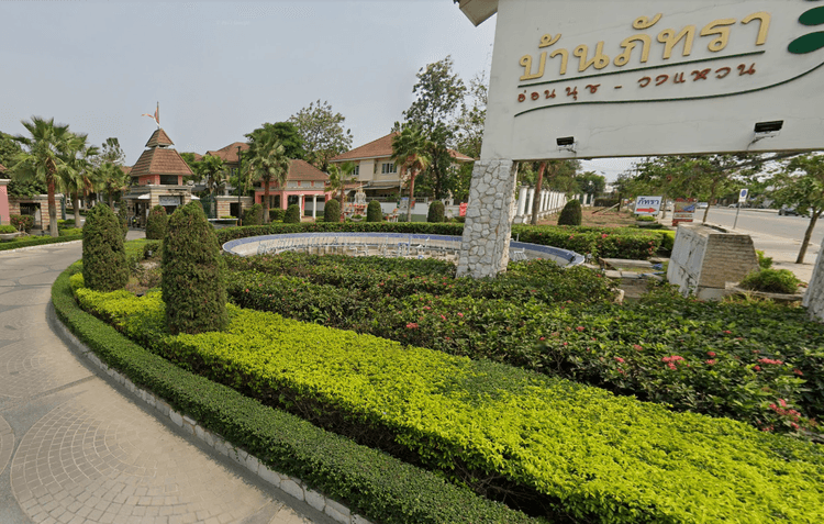 Phatthra Village On Nuch-Wongwan main view