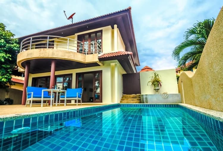 Tongson Bay Villas main view