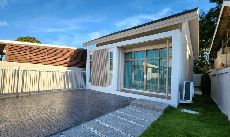 MUJI house main view