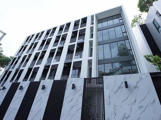 The Greenston Thonglor Residence main view