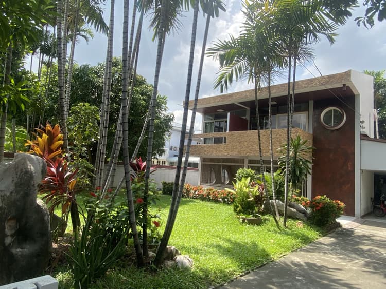 Laemthong Phatthanakan 28 main view