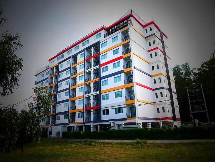 Art on the Beach main view