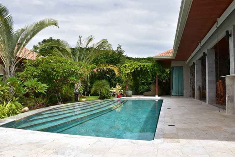 Hana Lani Village main view