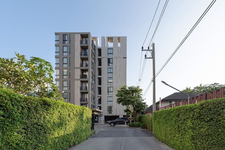 Palm Springs Nimman Fountain main view