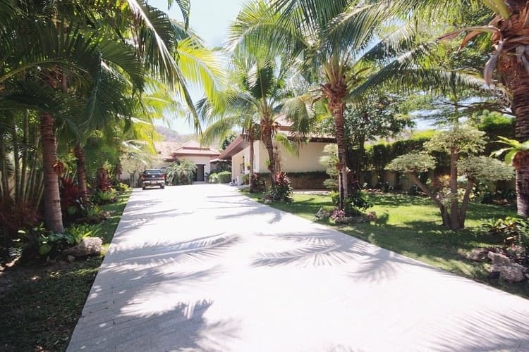 Palm Hills Golf Club & Residence main view