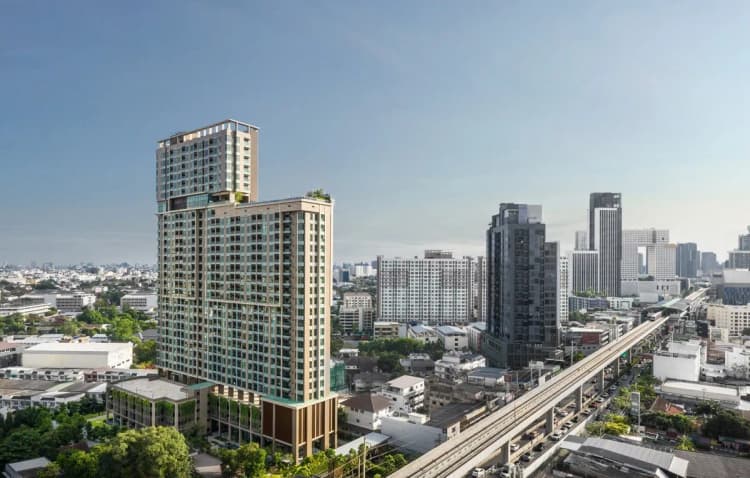 LUMPINI PARK PHAHON 32 main view