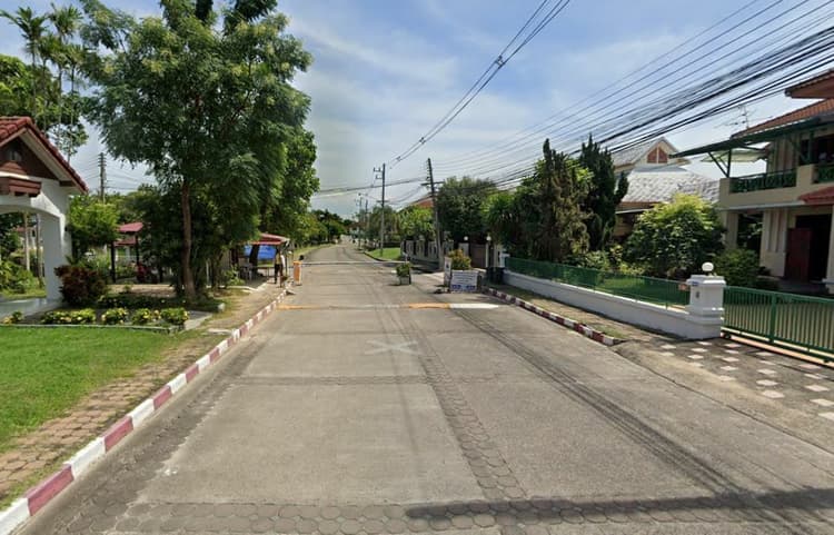 Lake View Park 1 main view