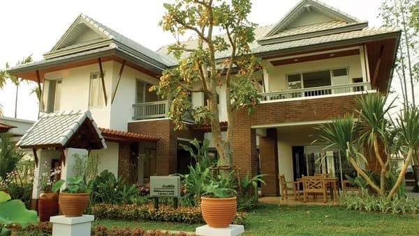 NOBLE WANA WATCHARAPOL main view