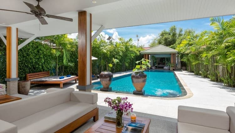 Karon Beach Pool Villas main view