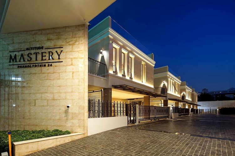 Altitude Mastery Paholyothin 24 main view