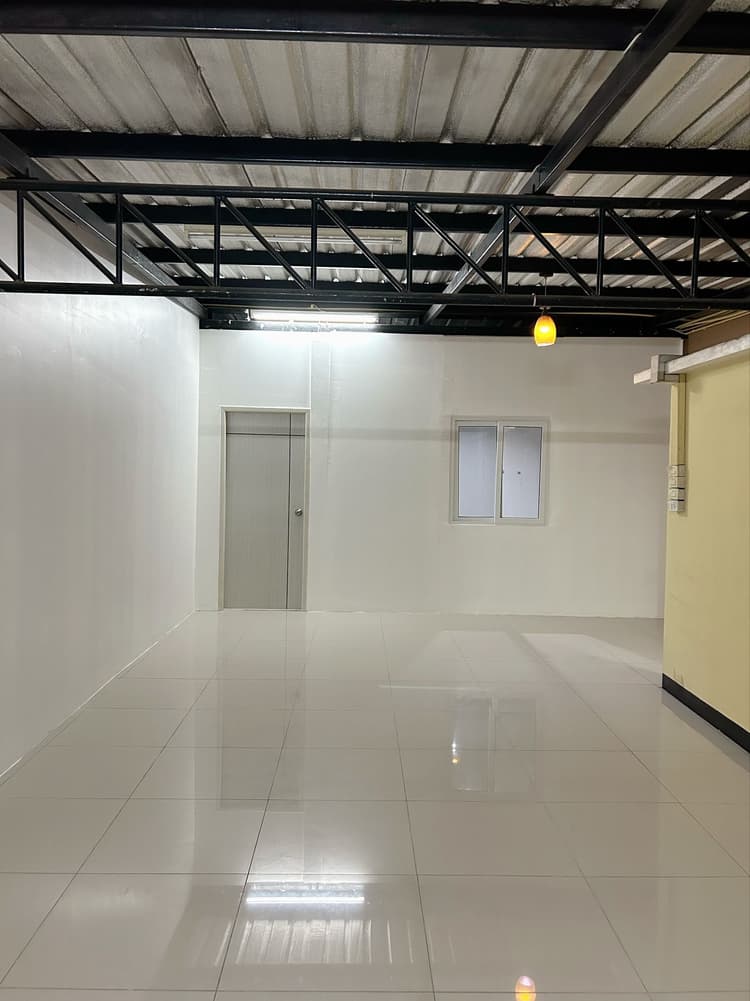 Baan Pridi Banomyong Sukhumvit 71 main view