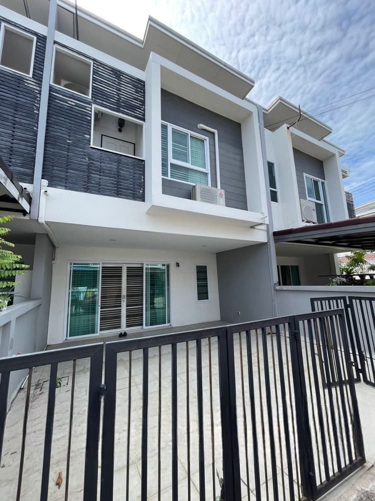 Arinsiri@Sukhumvit main view