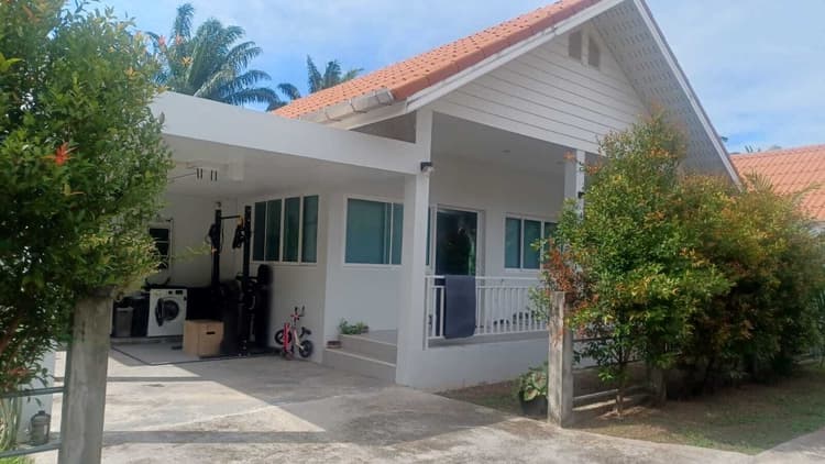 Plam Garden House main view