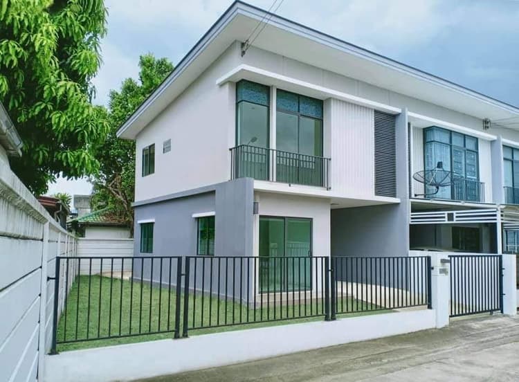 Pruksa Ville 65 main view