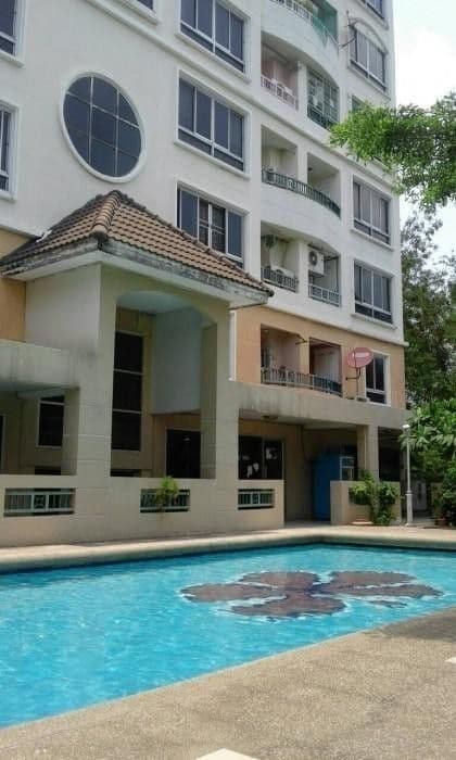 Hampton Place main view