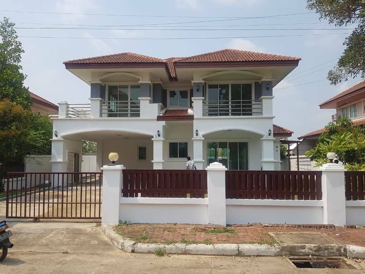 LEGACY GRAND VILLE WONGWAEN – RAMA 5 main view