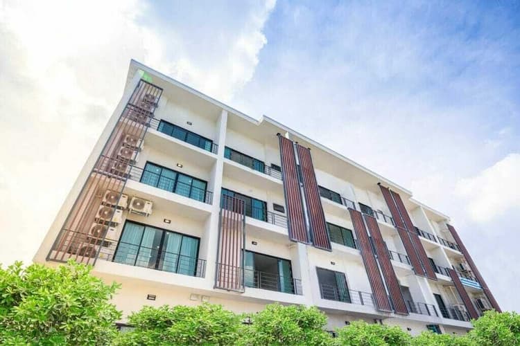 Upper Onnut main view