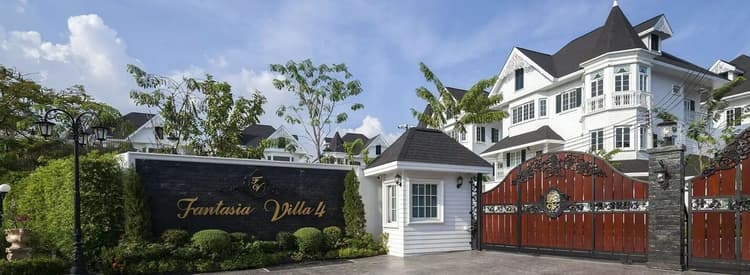 Fantasia Villa 4 main view