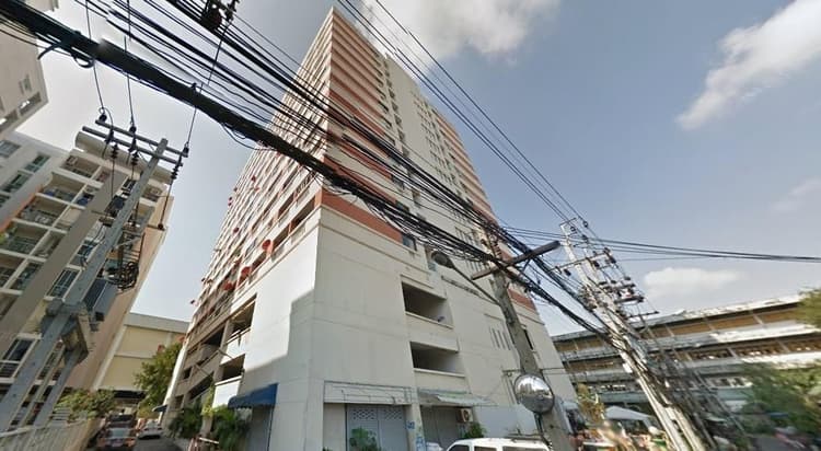 Suksawat View Manor main view