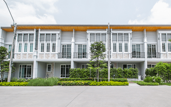 Golden Town Ramintra-Khubon main view