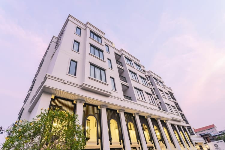 กลอรี่ บูทีค สูท main view