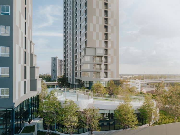 Elio Sathorn - Wutthakat main view