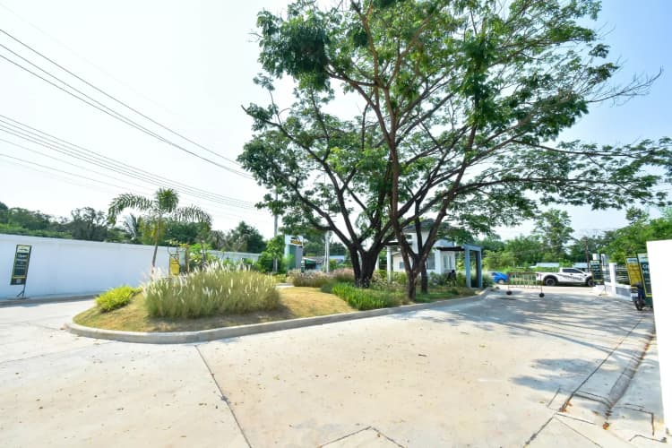 Canary Ville Nongphai main view