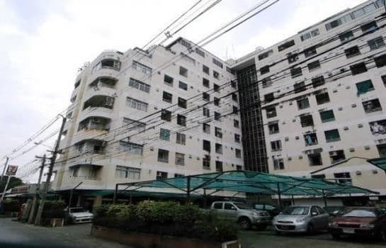 Baan Ratchayothin main view