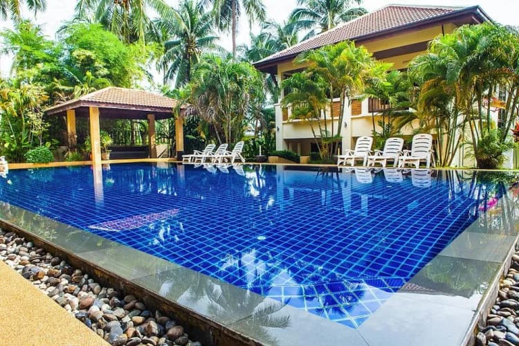 Maenam Hills main view