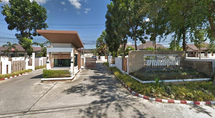 San Manee Village main view