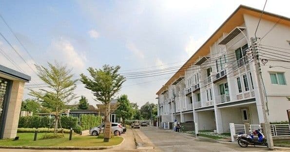 Golden City Pinklao - Jarunsanitwong main view