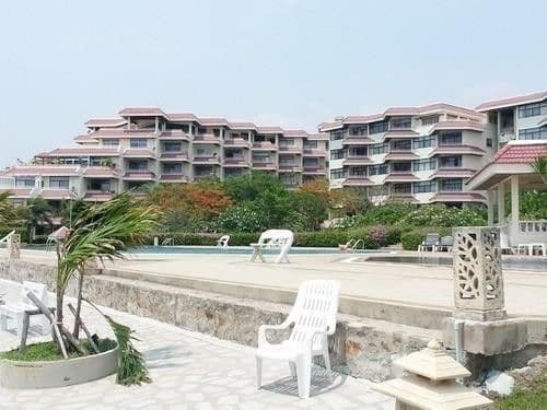 Bay View Resort Banglamung main view