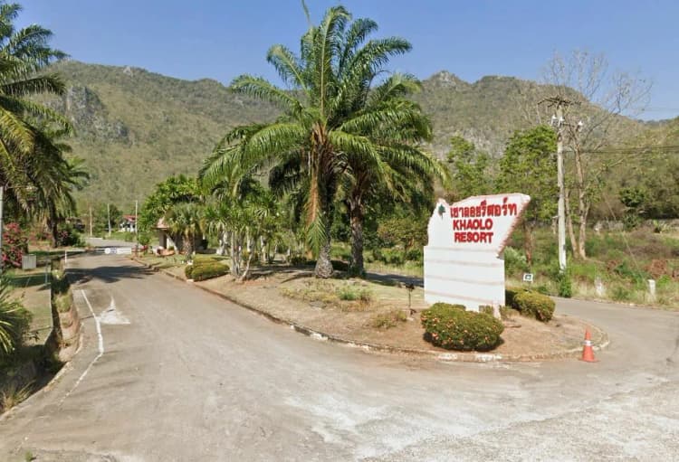 Khao Loi Resort main view
