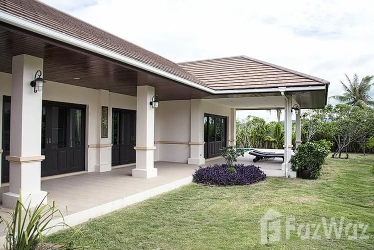 Hillside Hamlet 3 main view