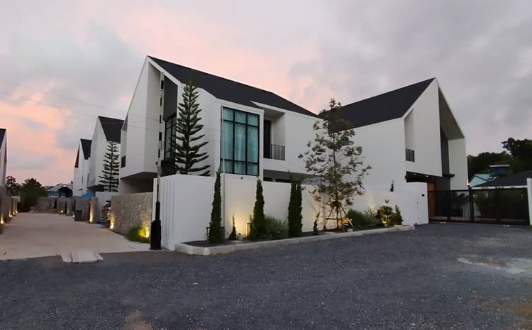 The Regent Villa Pasak main view