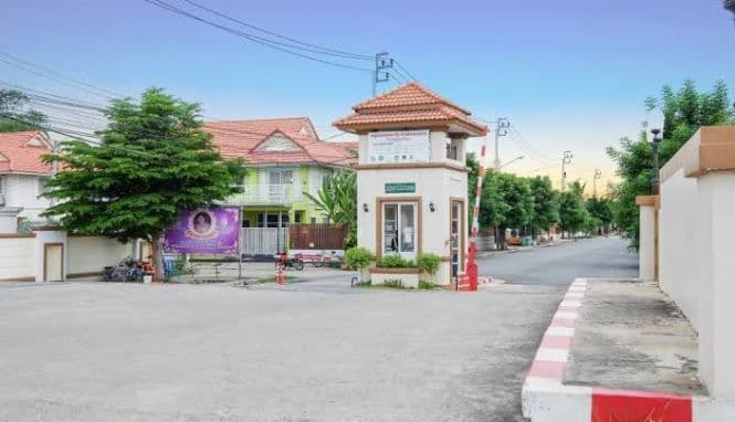 Baan Pruksa 33 Bangbuathong main view